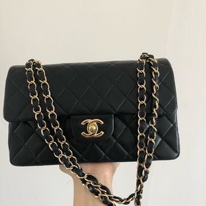 Authentic Chanel lambskin classic flap bag